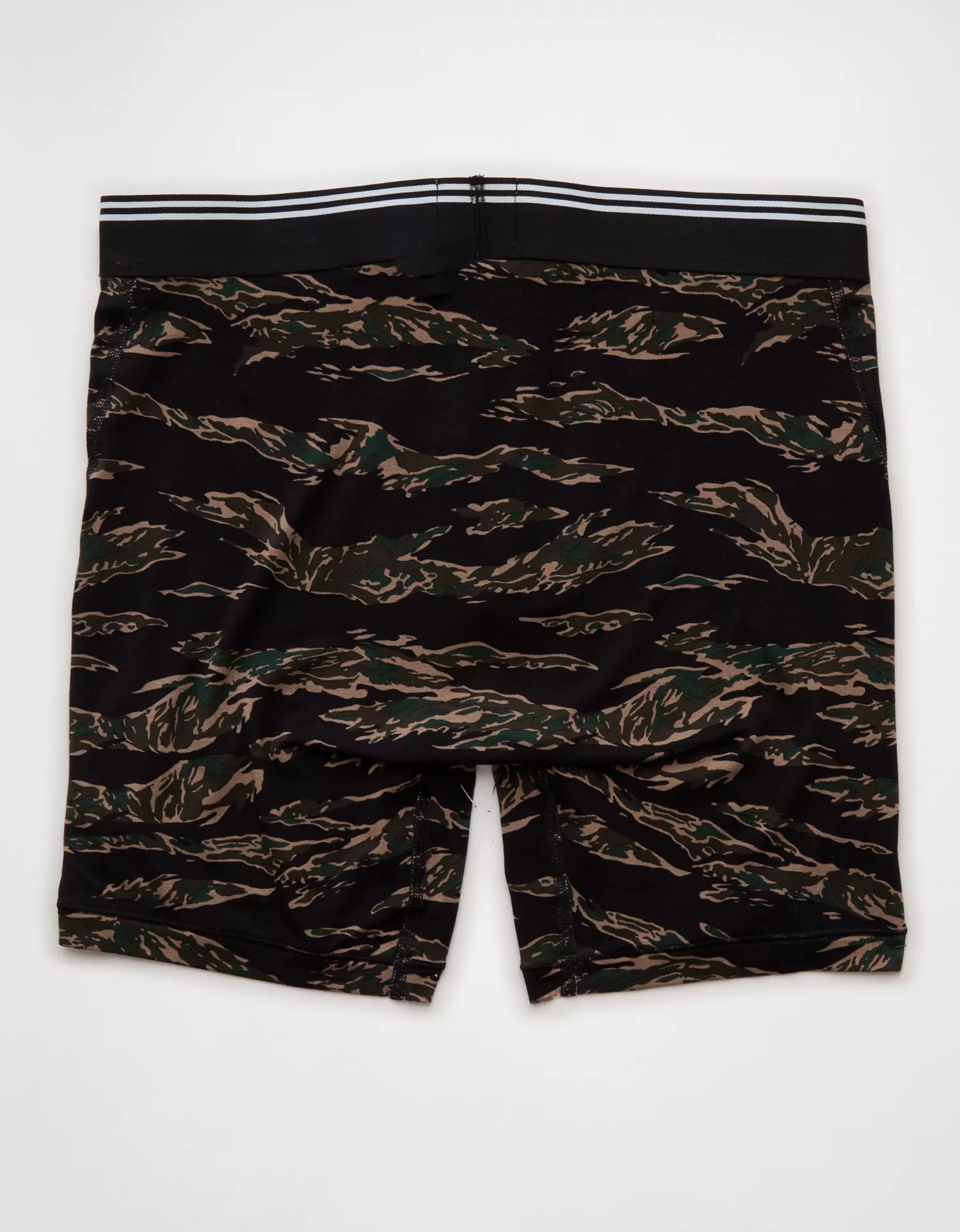 AEO Men's Camo 6" Ultra Soft Boxer Brief - thumbnail 4