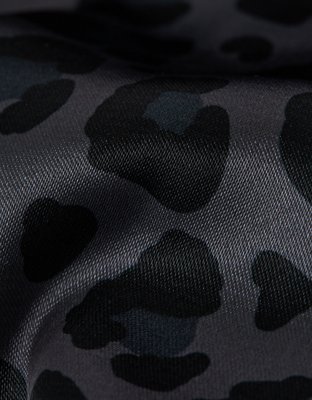 AEO Short Bóxer de Satén de Leopardo con Bolsillo para Hombre