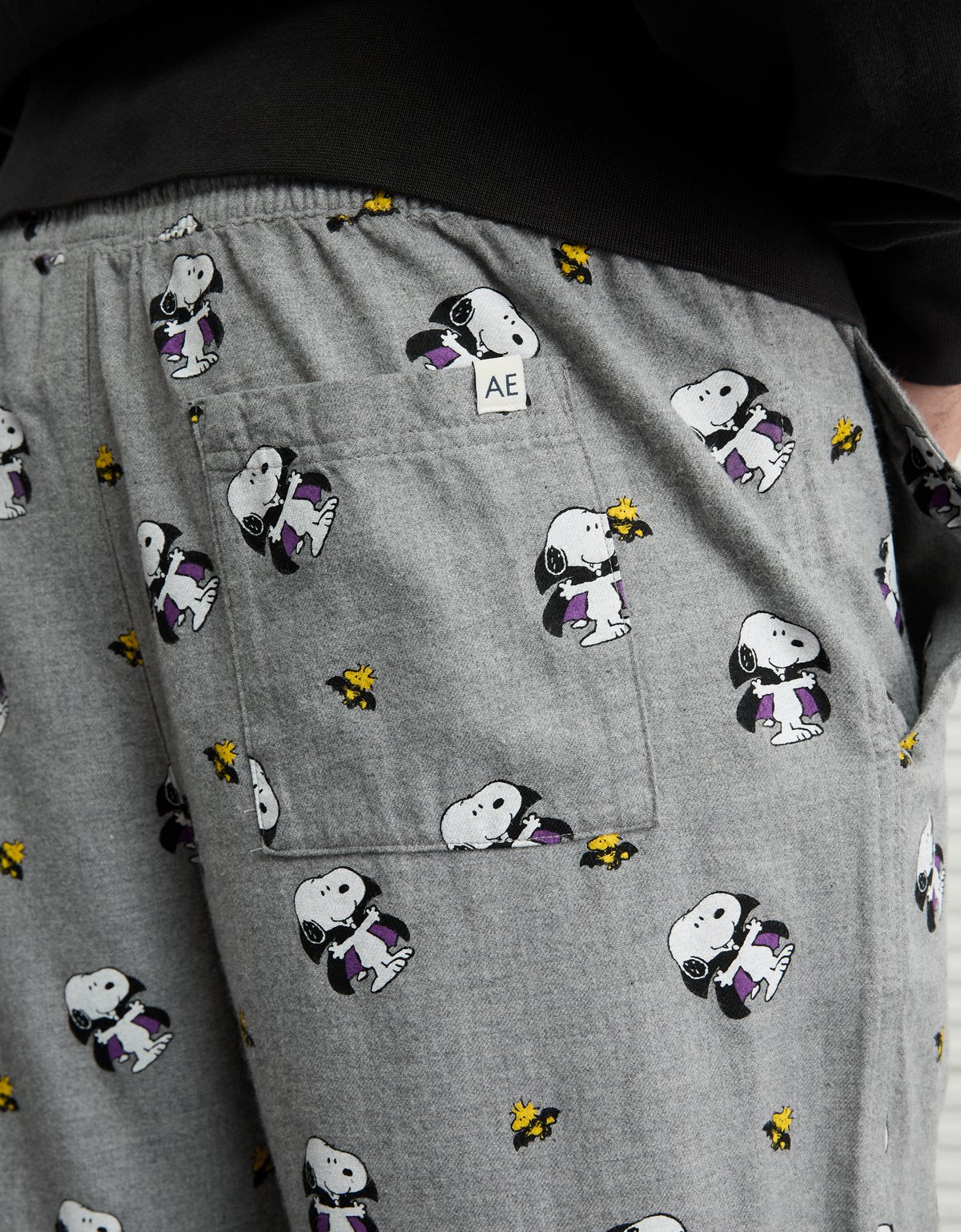 AE Snoopy Halloween Flannel Pant - image 5