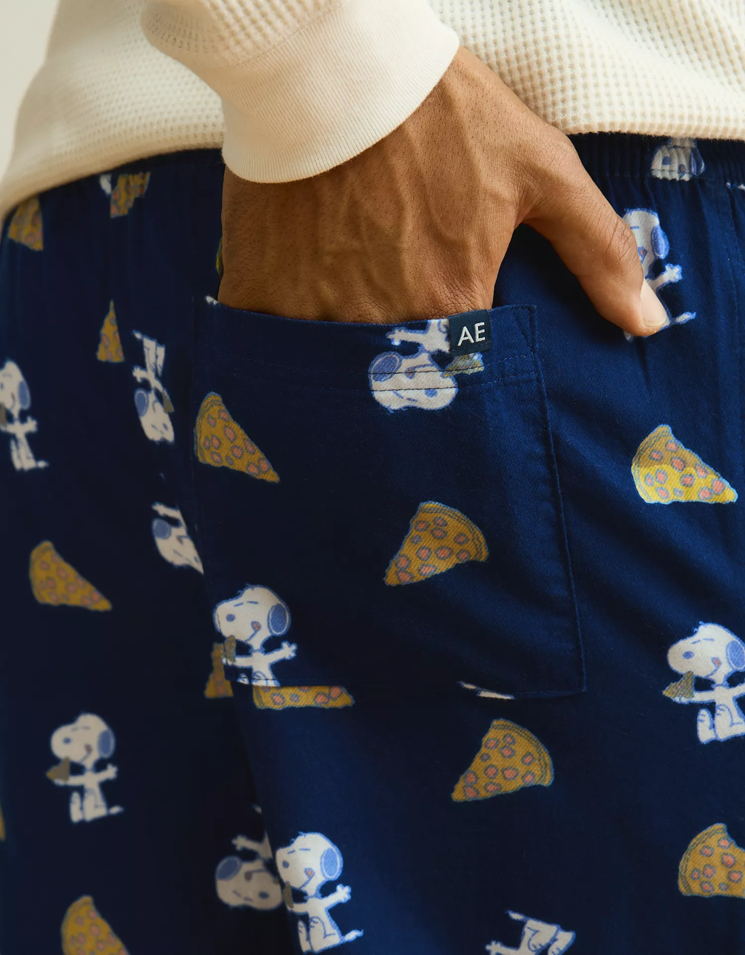 AEO Men's Snoopy Flannel PJ Pant - thumbnail 6