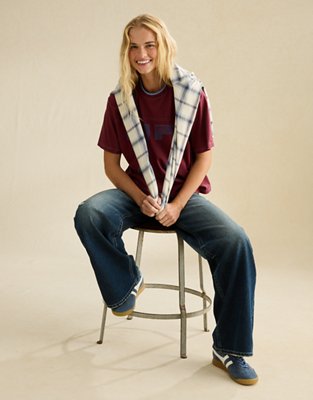 Женская футболка American Eagle AE Oversized Sporty Graphic, цвет: Бордо — фото 5