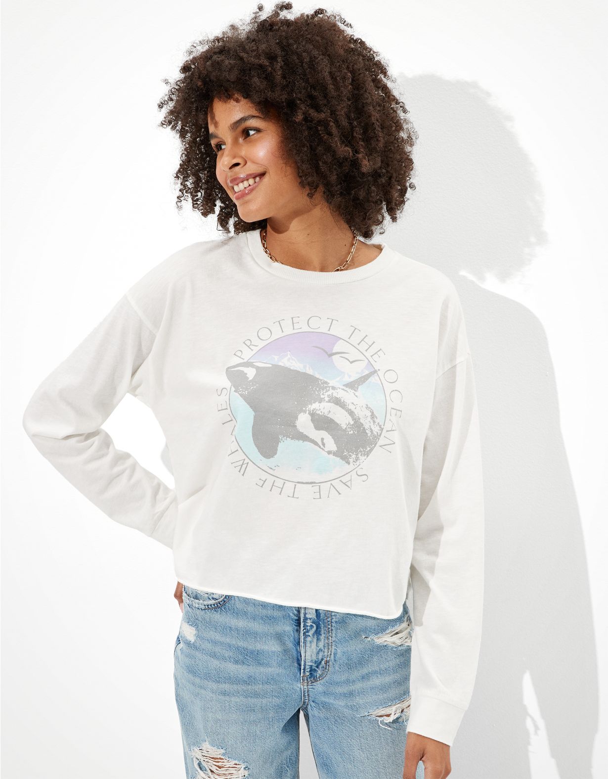 AE Long Sleeve Cropped Graphic T-Shirt