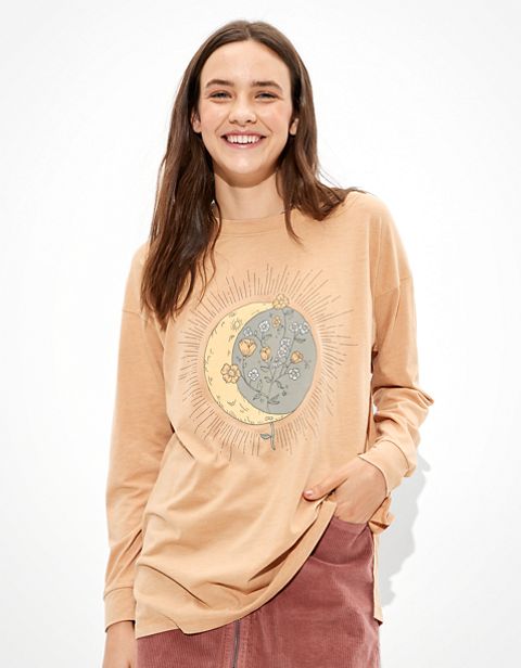 Женские футболки American Eagle AE Oversized Long-Sleeve Celestial Graphic T-Shirt