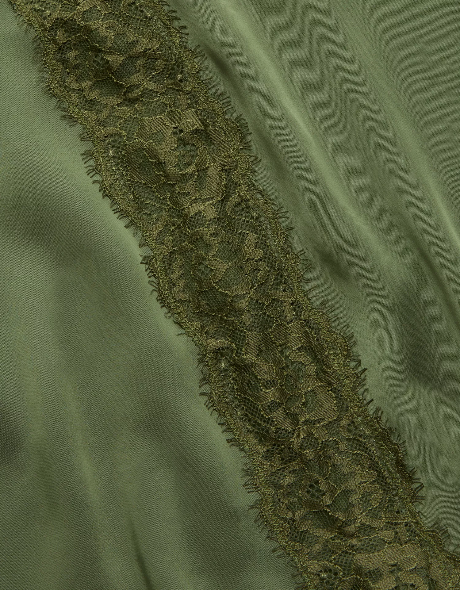 AE77 Satin Slip Lace Skirt - thumbnail 3