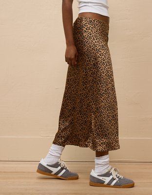 Женские юбки American Eagle AE High-Waisted Satin Midi Slip Skirt — фото 4