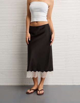 AE Midi Skirt de Satén con Tajo y Dobladillo de Encaje