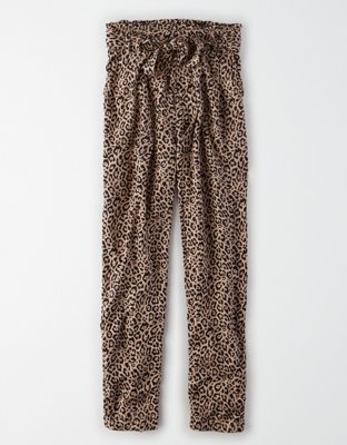 Женские брюки American Eagle AE High-Waisted Leopard Print Tapered Pant — фото 3