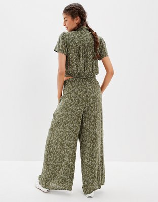 AE High-Waisted Wide Leg Smocked Pant