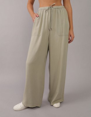 AE Wide-Leg Drawstring Pant