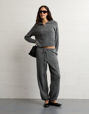AE High-Waisted Cable Knit Jogger