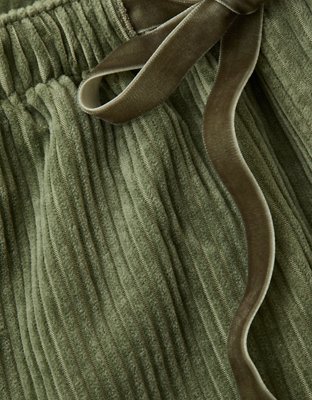 AE Low-Rise Cozy Corduroy Cargo Pant