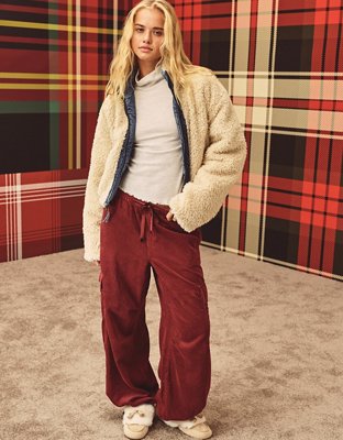 AE Low-Rise Cozy Corduroy Cargo Pant