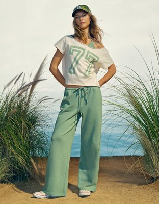 AE Saturday Mid-Rise Straight Pant