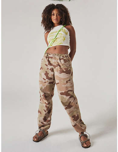 AE Snappy Stretch High-Waisted Parachute Pant