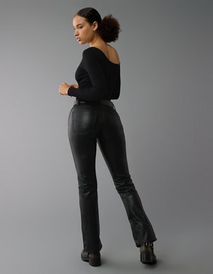 Женские брюки American Eagle AE Stretch Curvy Vegan Leather Classic Bootcut Pant — фото 2