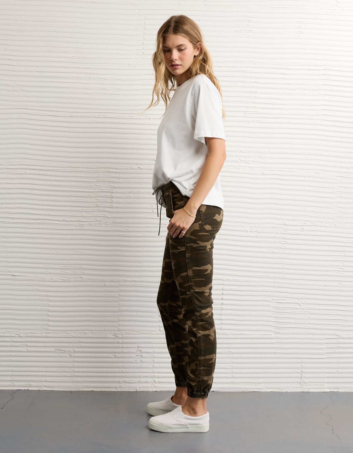 AE Camo Stretch High-Waisted Jegging Jogger - image 5
