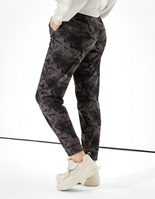 AE High-Waisted Everywhere Jogger
