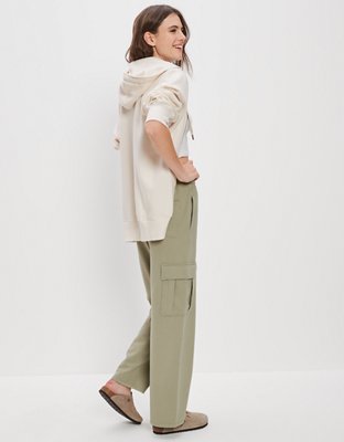 AE Fleece Wide-Leg Sweatpant