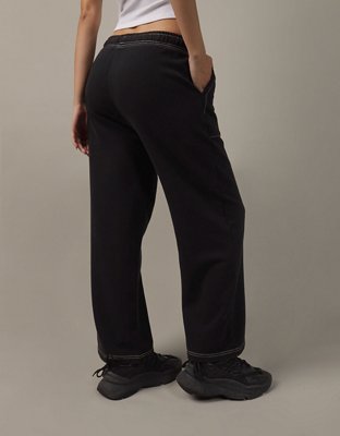 AE Wide-Leg Sweatpant