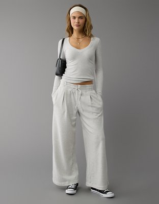AE Fleece Wide-Leg Sweatpant Trouser