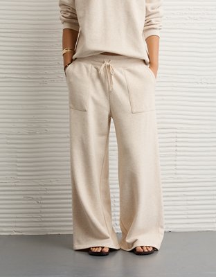 AE Everyday Luxe Wide-Leg Sweatpant