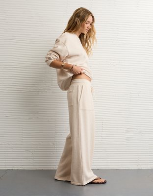 AE Everyday Luxe Wide-Leg Sweatpant