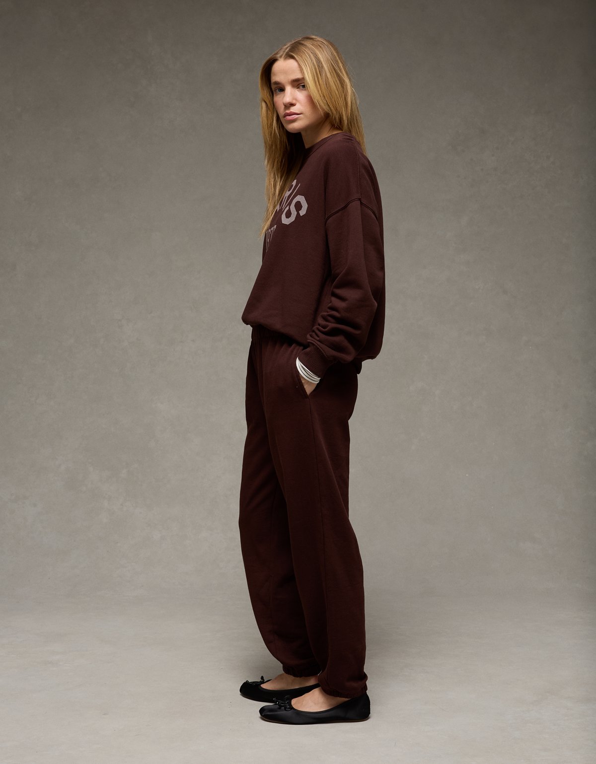 AE High-Waisted Sweatpant - image 5