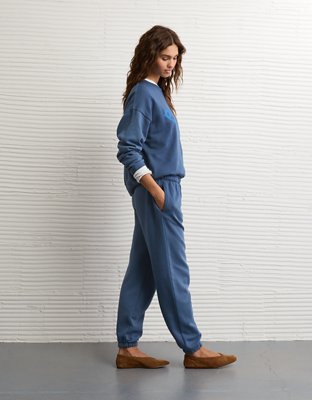 AE High-Waisted Jogger