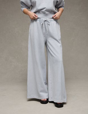 AE Everyday Luxe Wide-Leg Sweatpant