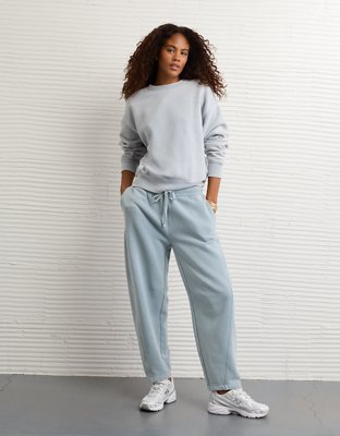 AE Everyday Luxe Barrel Sweatpant