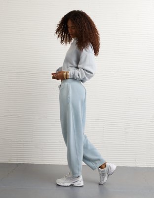 AE Everyday Luxe Barrel Sweatpant