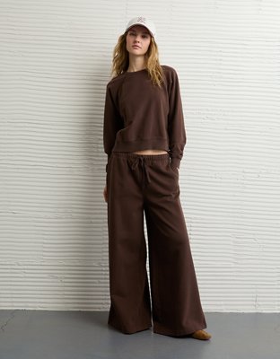 AE Everyday Luxe Wide-Leg Sweatpant