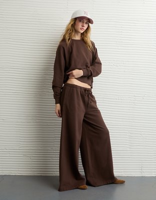AE Everyday Luxe Wide-Leg Sweatpant