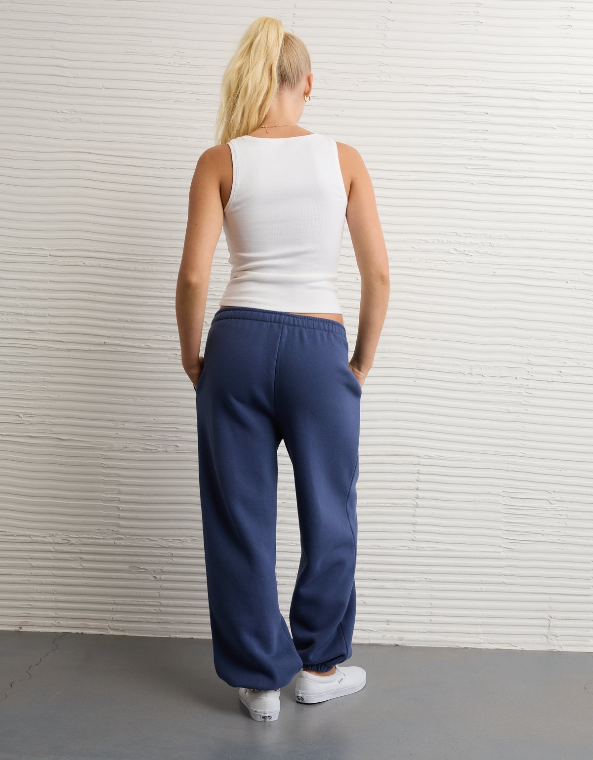 AE Everyday Luxe Sweatpant - image 2