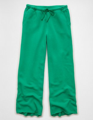 AE Campus Low-Rise Wide-Leg Sweatpant