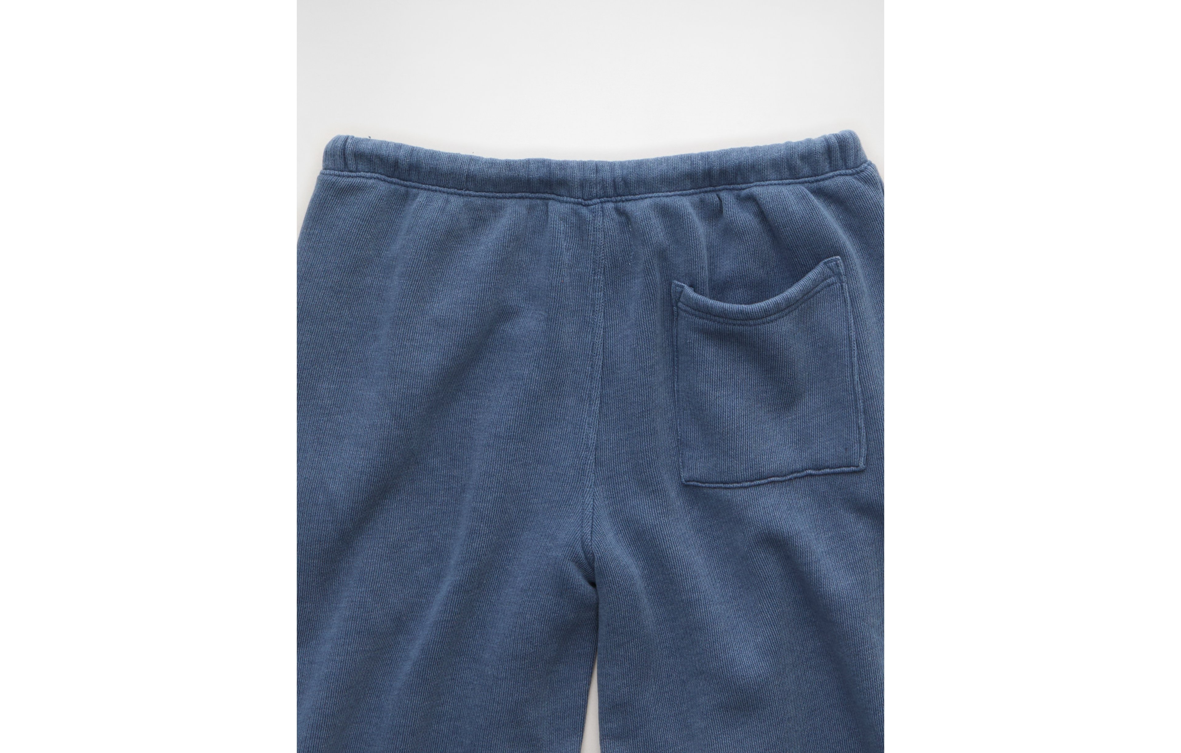 AE Campus Low-Rise Wide-Leg Sweatpant