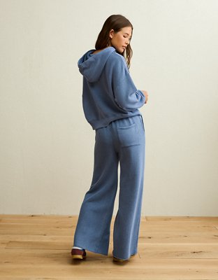 AE Campus Low-Rise Wide-Leg Sweatpant