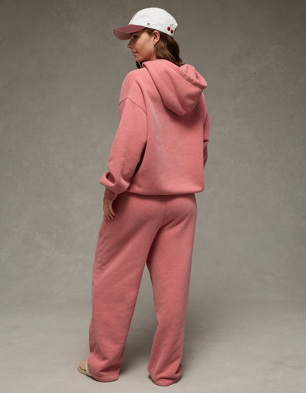 AE Everyday Luxe Barrel Sweatpant - image 2