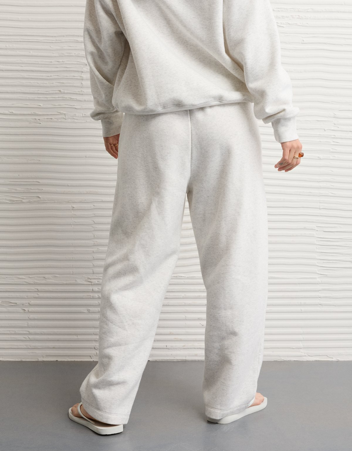 AE Everyday Luxe Barrel Sweatpant - image 2