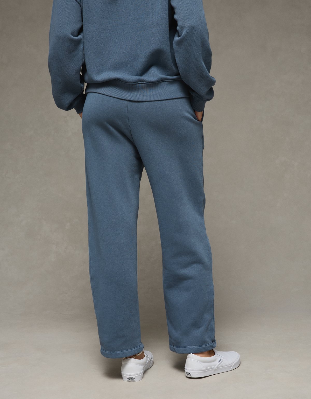 AE Everyday Luxe Barrel Sweatpant - image 2