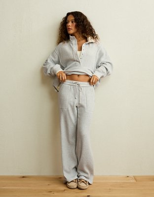 AE Big Hug Waffle Wide Leg Sweatpant
