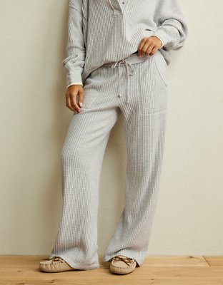 AE Big Hug Waffle Wide Leg Sweatpant
