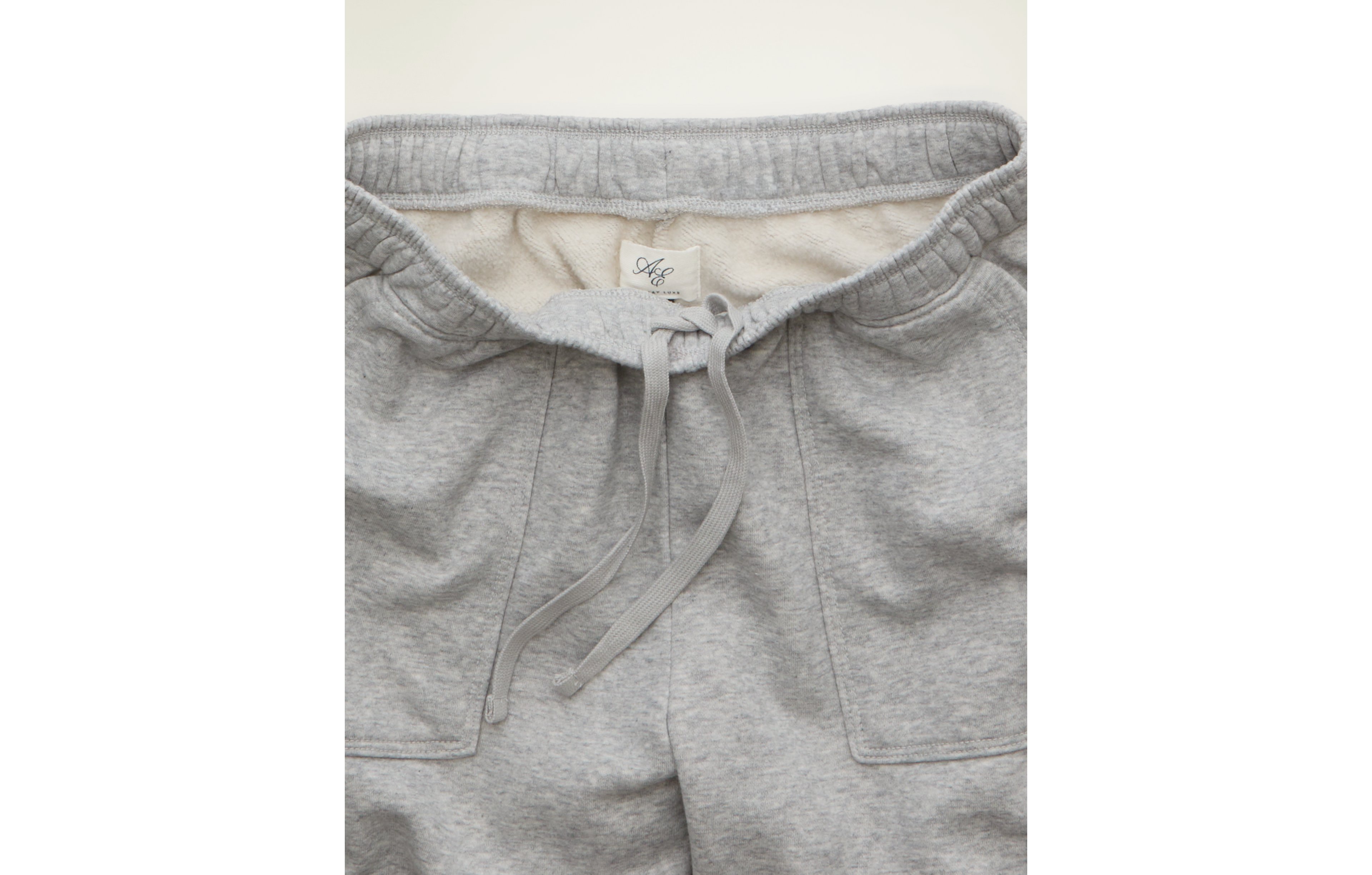 AE Everyday Luxe Cargo Wide-Leg Sweatpant