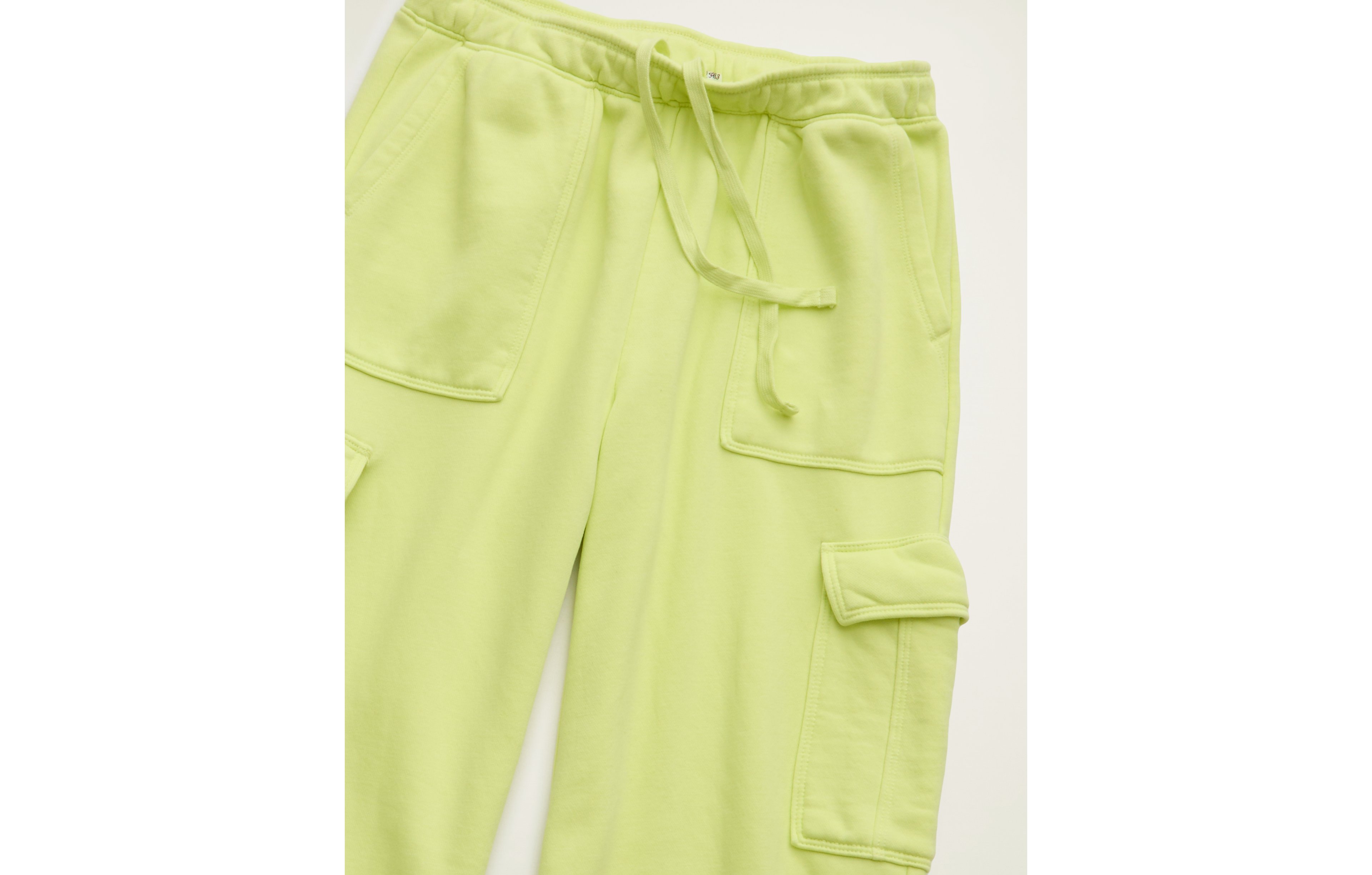 AE Everyday Luxe Cargo Wide-Leg Sweatpant