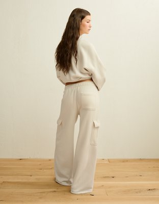 AE Everyday Luxe Cargo Wide-Leg Sweatpant