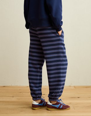 AE Everyday Luxe Low-Rise Baggy Jogger