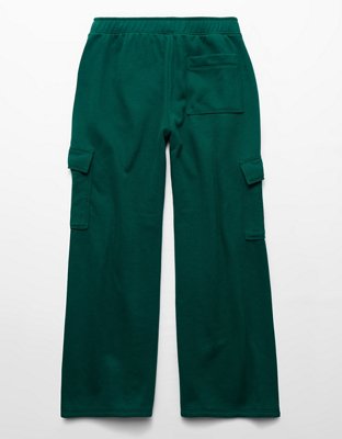 AE Everyday Luxe Cargo Wide-Leg Sweatpant