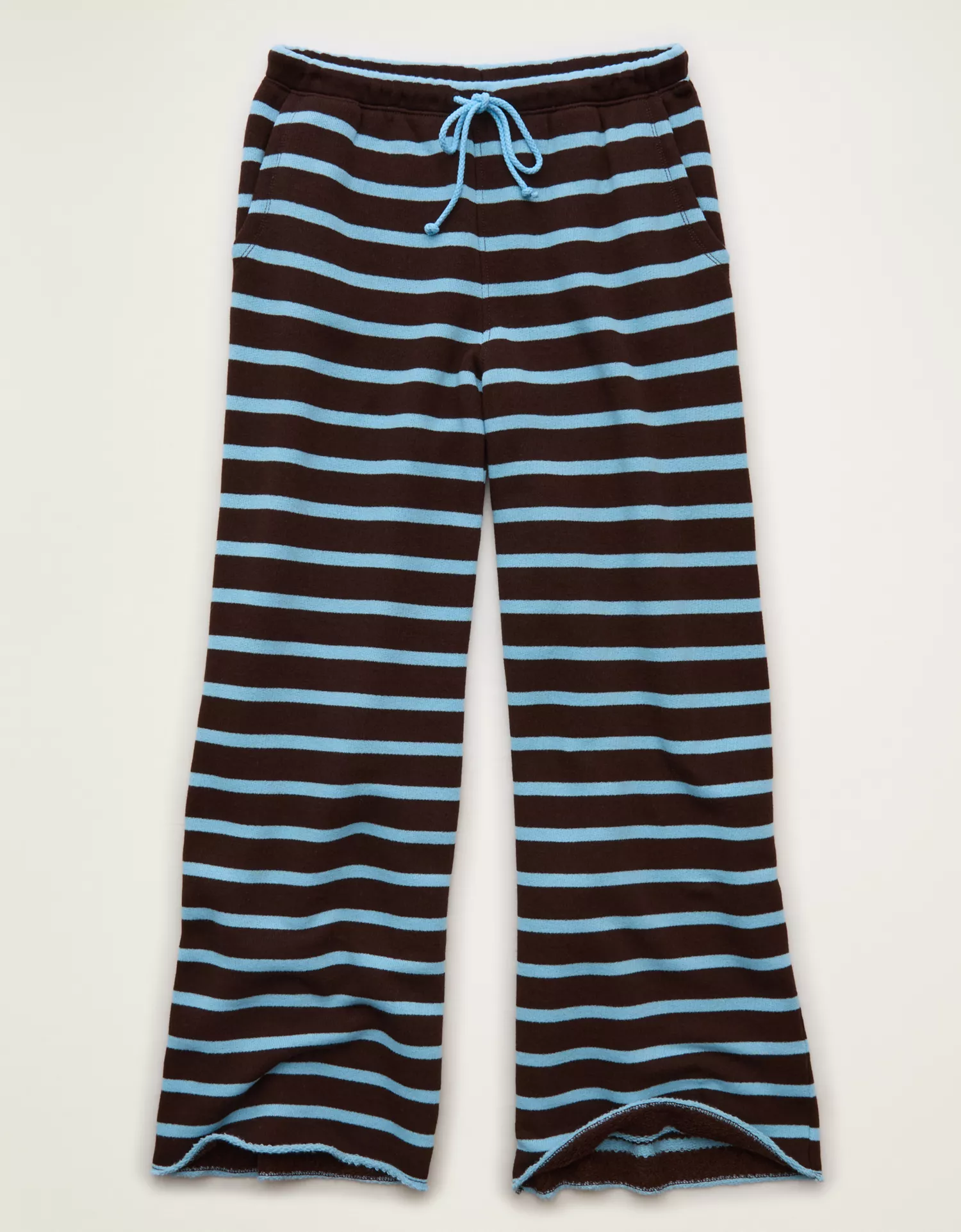AE Dreamy Fleece Low-Rise Wide-Leg Sweatpant - thumbnail 3
