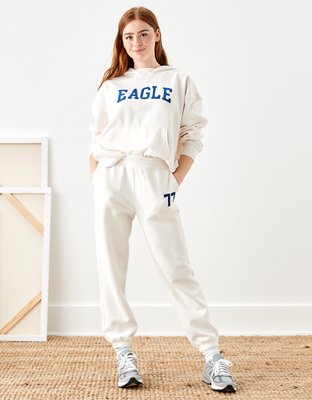 American eagle top white sweatpants