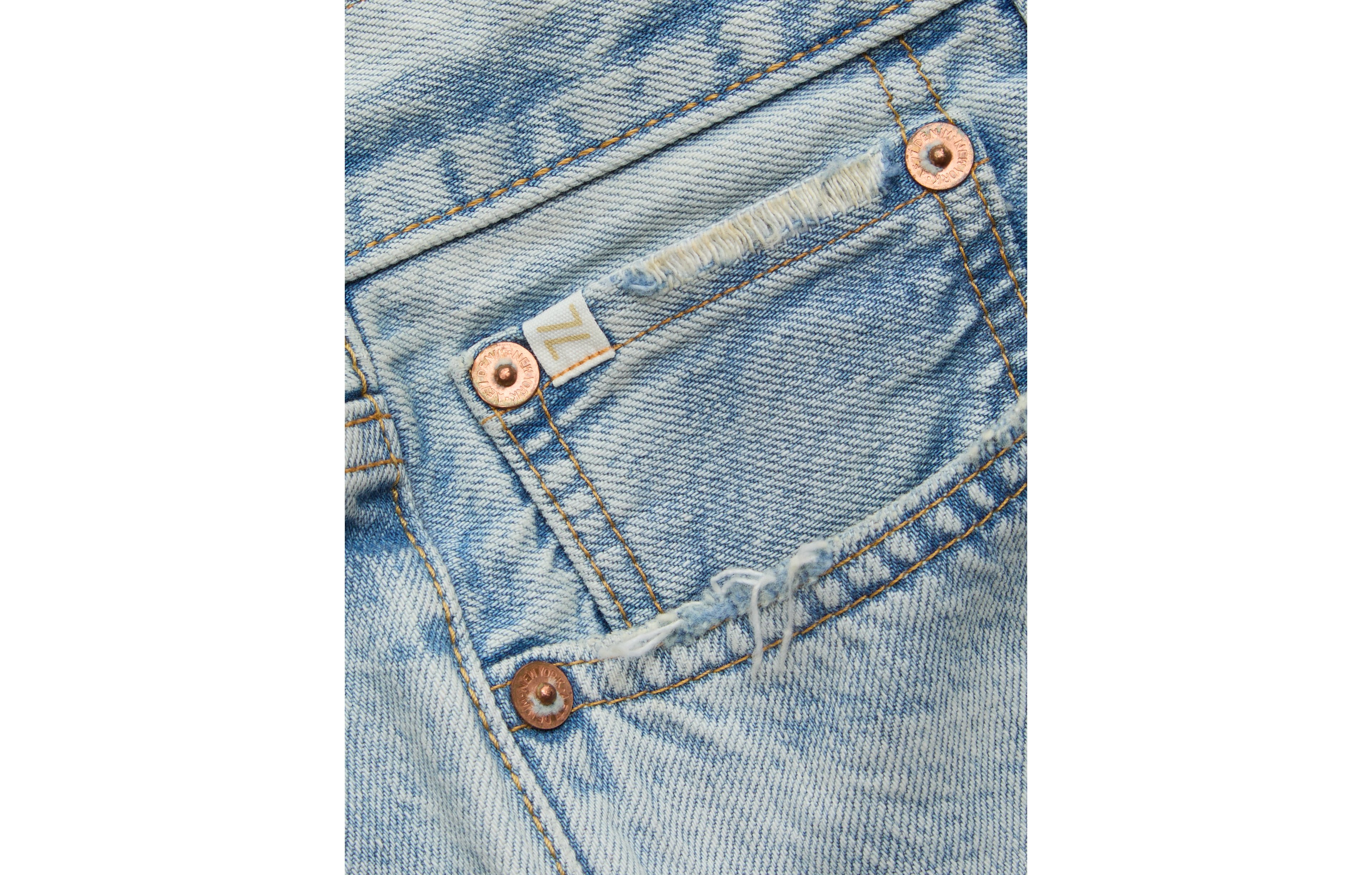 AE77 Baggy Bermuda Denim Short